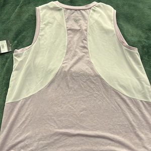 NWT Eddie Bauer tank top. Perfect for exercising. Color blocked. Size XL